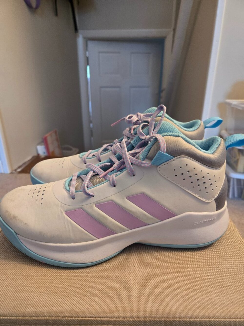 Adidas Mid-Tops Women's 6